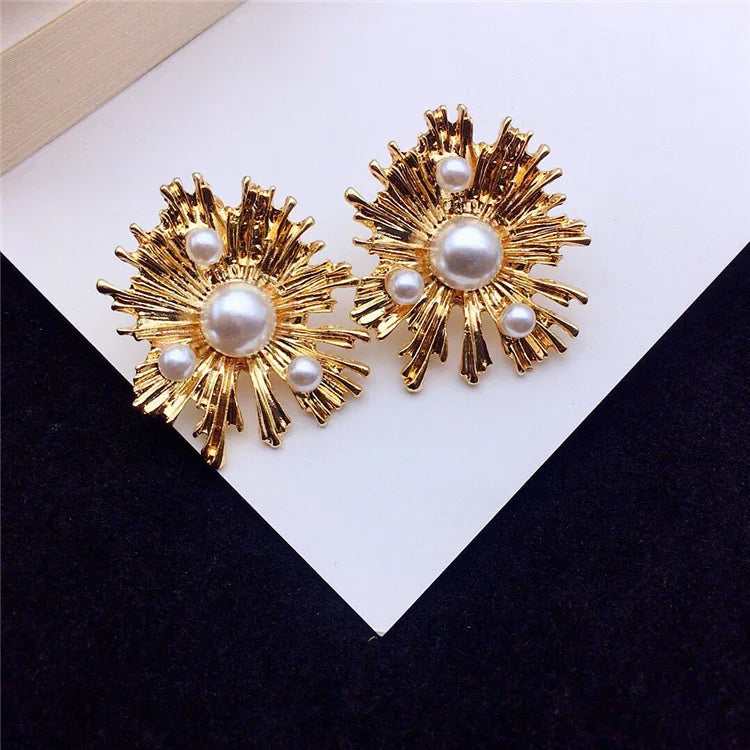 Metal-Sunflower-Pearl-Clip-Earrings4