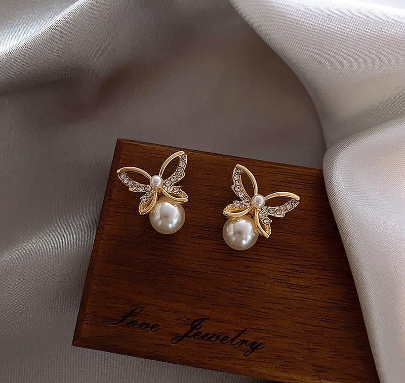 Rhinestone Butterfly Faux Pearl Drop Earrings3