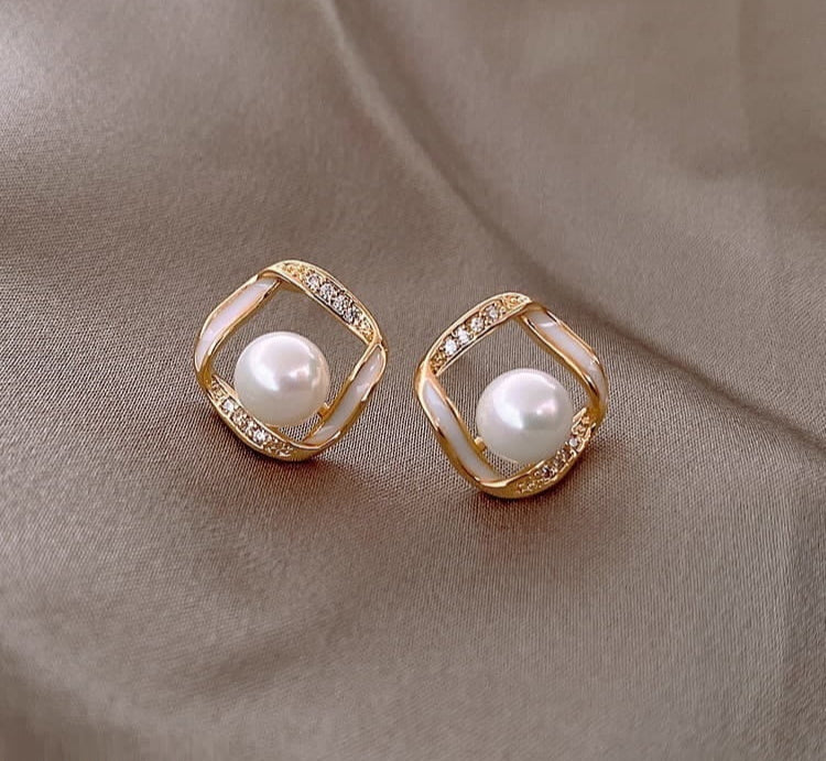 Stud Earrings For Stylish Women And Girl434