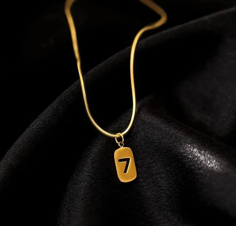 Lucky Number 7 Pendant Necklace Rose Gold