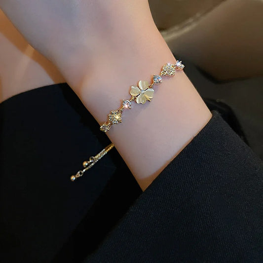 Four-leaf-Grass-Gold-Color-Bracelets1